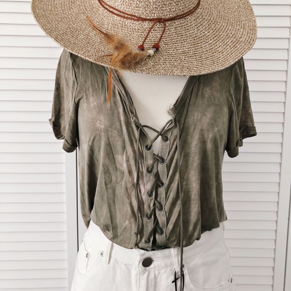 American Eagle Outfitters Tops - American Eagle 🦅 Lace Up Top